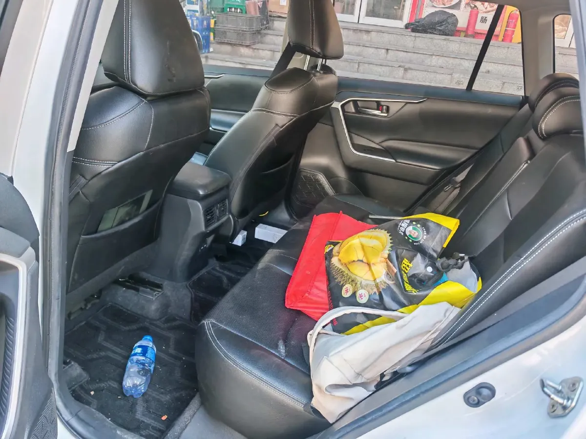 2022 Toyota RAV4 2.0L 171HP L4 CVT,autocango,china used car exporter,china ev exporter,chinese used car exporter,chinese used ev exporter