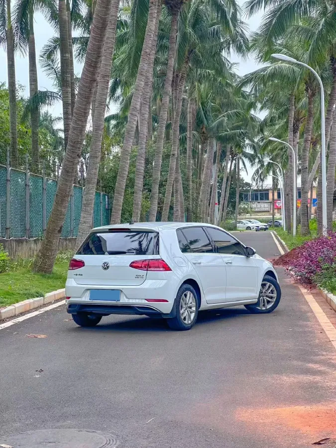 2019 Brilliance Auto V7 1.8T 231HP L4 7DCT,autocango,china used car exporter,china ev exporter,chinese used car exporter,chinese used ev exporter