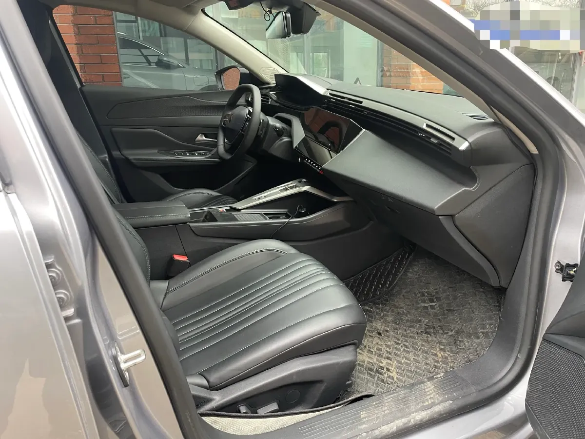 2023 Peugeot 408X 1.6T 175HP L4 8AT,autocango,china used car exporter,china ev exporter,chinese used car exporter,chinese used ev exporter