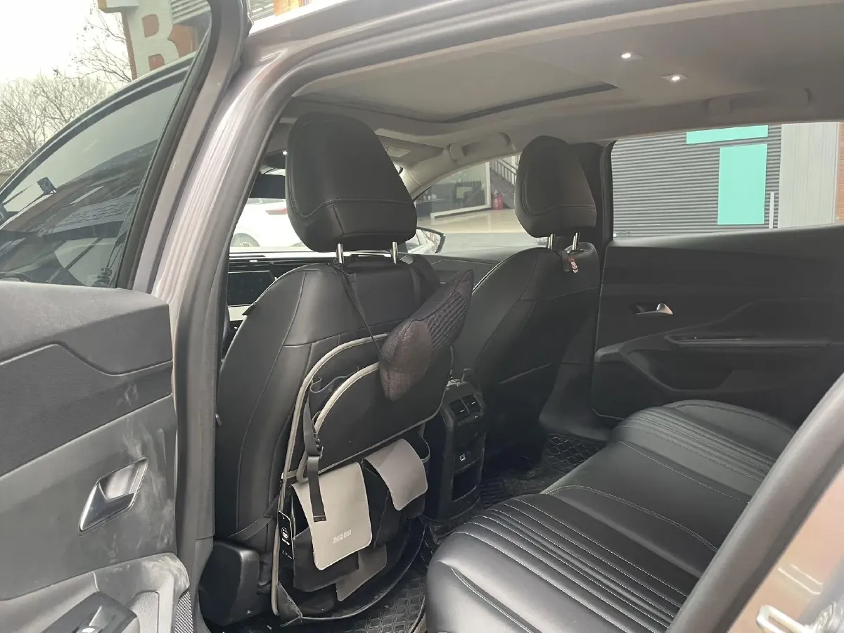 2023 Peugeot 408X 1.6T 175HP L4 8AT,autocango,china used car exporter,china ev exporter,chinese used car exporter,chinese used ev exporter