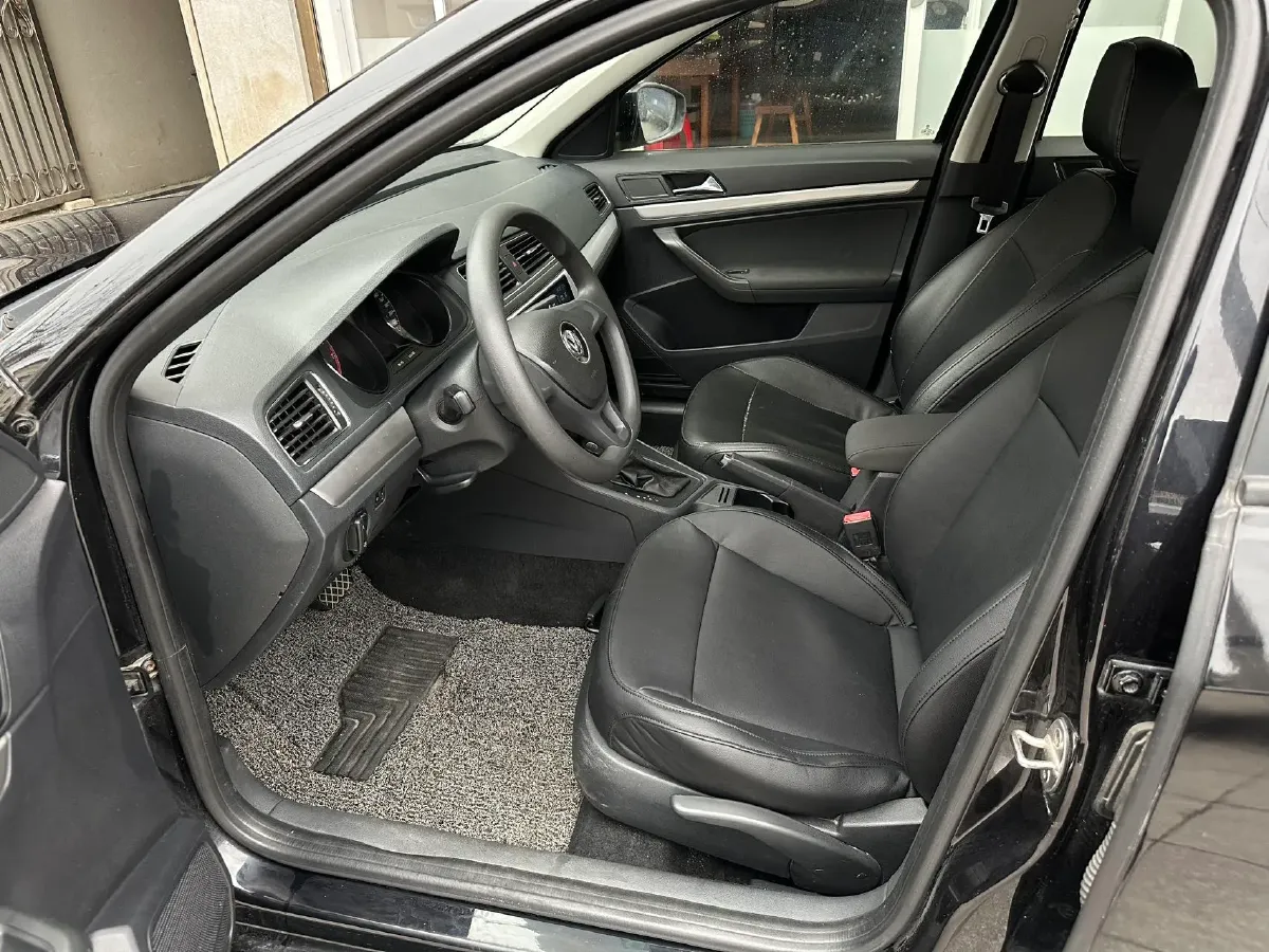 2017 Volkswagen Lavida 1.6L 110HP L4 6AT,autocango,china used car exporter,china ev exporter,chinese used car exporter,chinese used ev exporter