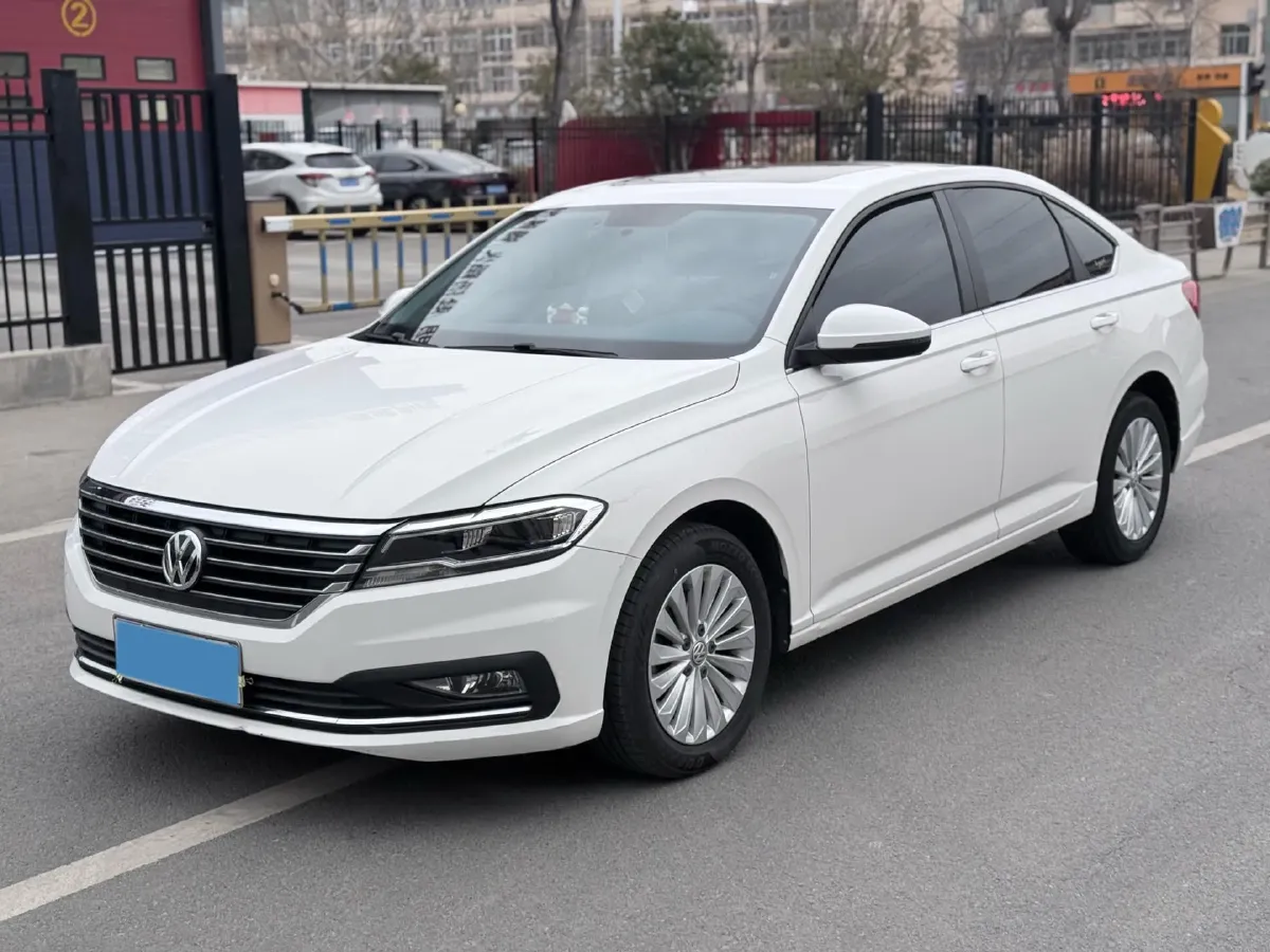 2018 Skoda Karoq 1.4T 150HP L4 7DCT,autocango,china used car exporter,china ev exporter,chinese used car exporter,chinese used ev exporter