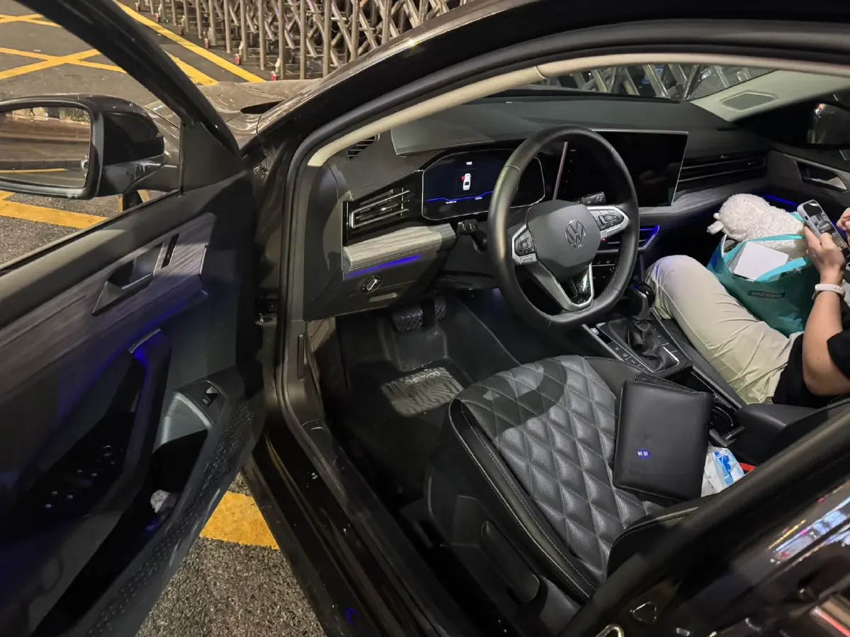 2023 Volkswagen Sagitar 1.4T 150HP L4 7DCT,autocango,china used car exporter,china ev exporter,chinese used car exporter,chinese used ev exporter