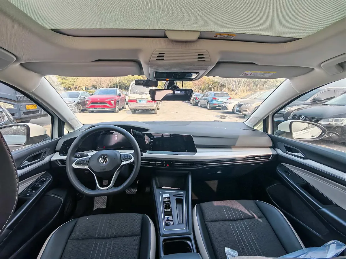 2021 Volkswagen Golf 1.4T 150HP L4 7DCT,autocango,china used car exporter,china ev exporter,chinese used car exporter,chinese used ev exporter