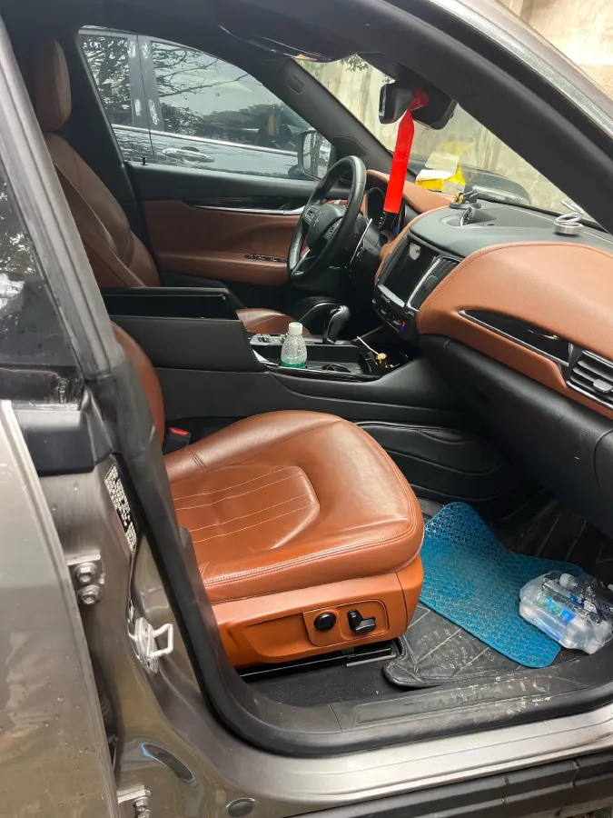 2018 Maserati Levante 3.0T 350HP V6 8AT,autocango,china used car exporter,china ev exporter,chinese used car exporter,chinese used ev exporter