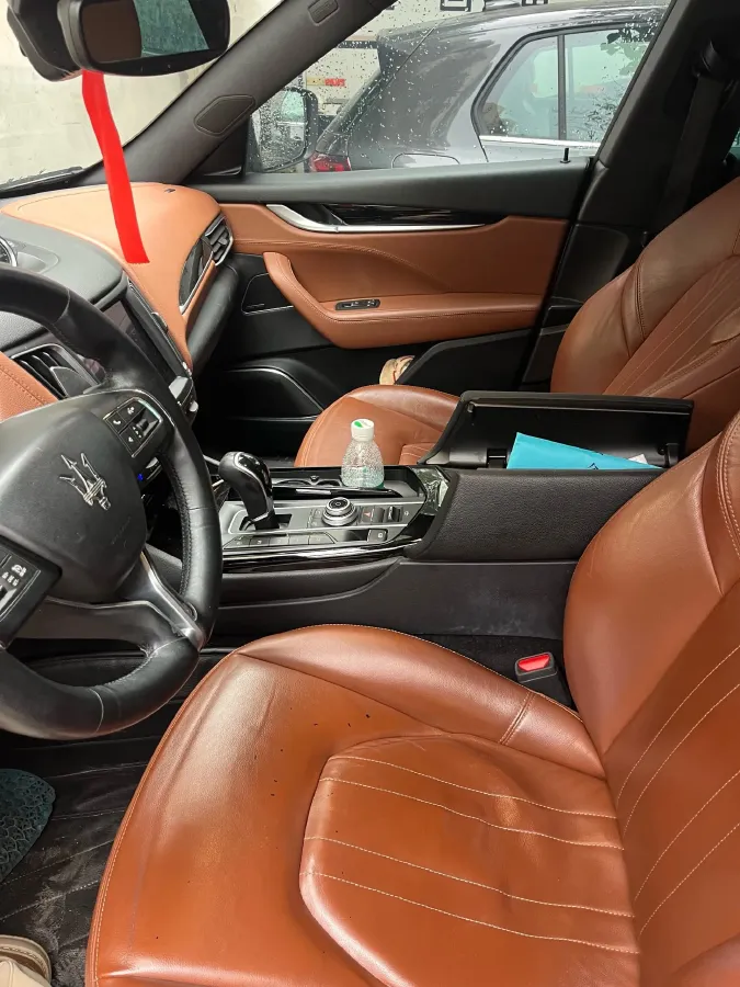 2018 Maserati Levante 3.0T 350HP V6 8AT,autocango,china used car exporter,china ev exporter,chinese used car exporter,chinese used ev exporter