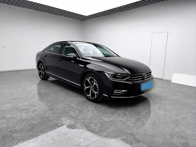 2023 Volkswagen Magotan 2.0T 186HP L4 7DCT,autocango,china used car exporter,china ev exporter,chinese used car exporter,chinese used ev exporter