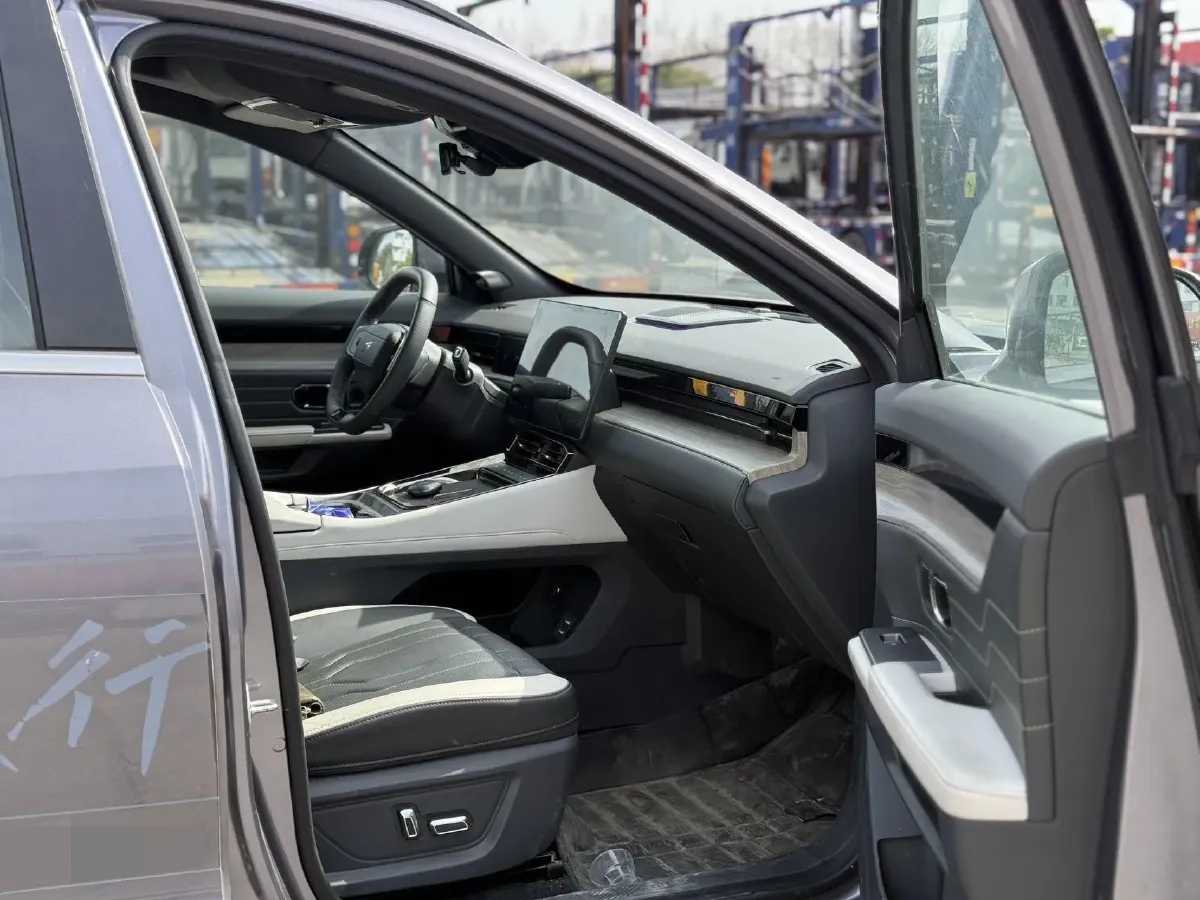 2024 Jetour ShanHai L6 1.5T 156HP L4 1DHT PHEV 19.43KWH,autocango,china used car exporter,china ev exporter,chinese used car exporter,chinese used ev exporter