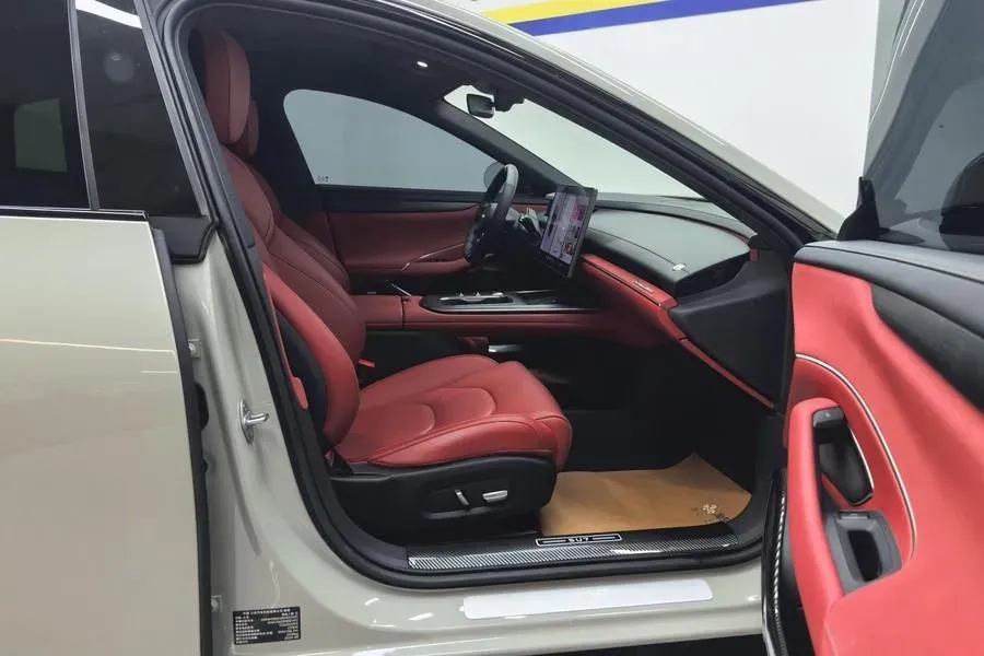 2024 MI SU7 BEV 73.6KWH,autocango,china used car exporter,china ev exporter,chinese used car exporter,chinese used ev exporter