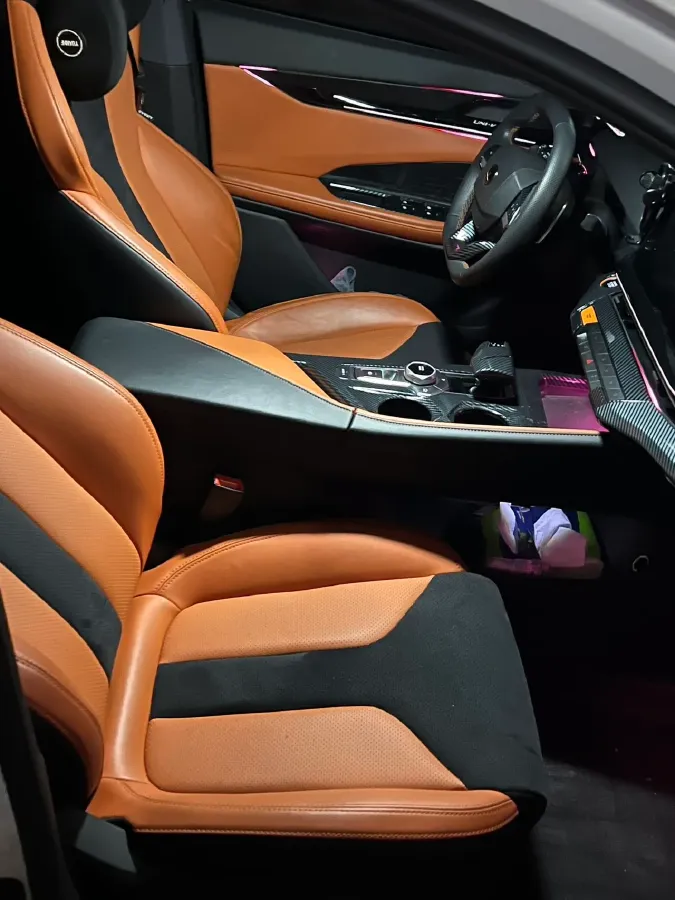 2023 ChangAn UNI-V 1.5T 188HP L4 7DCT,autocango,china used car exporter,china ev exporter,chinese used car exporter,chinese used ev exporter