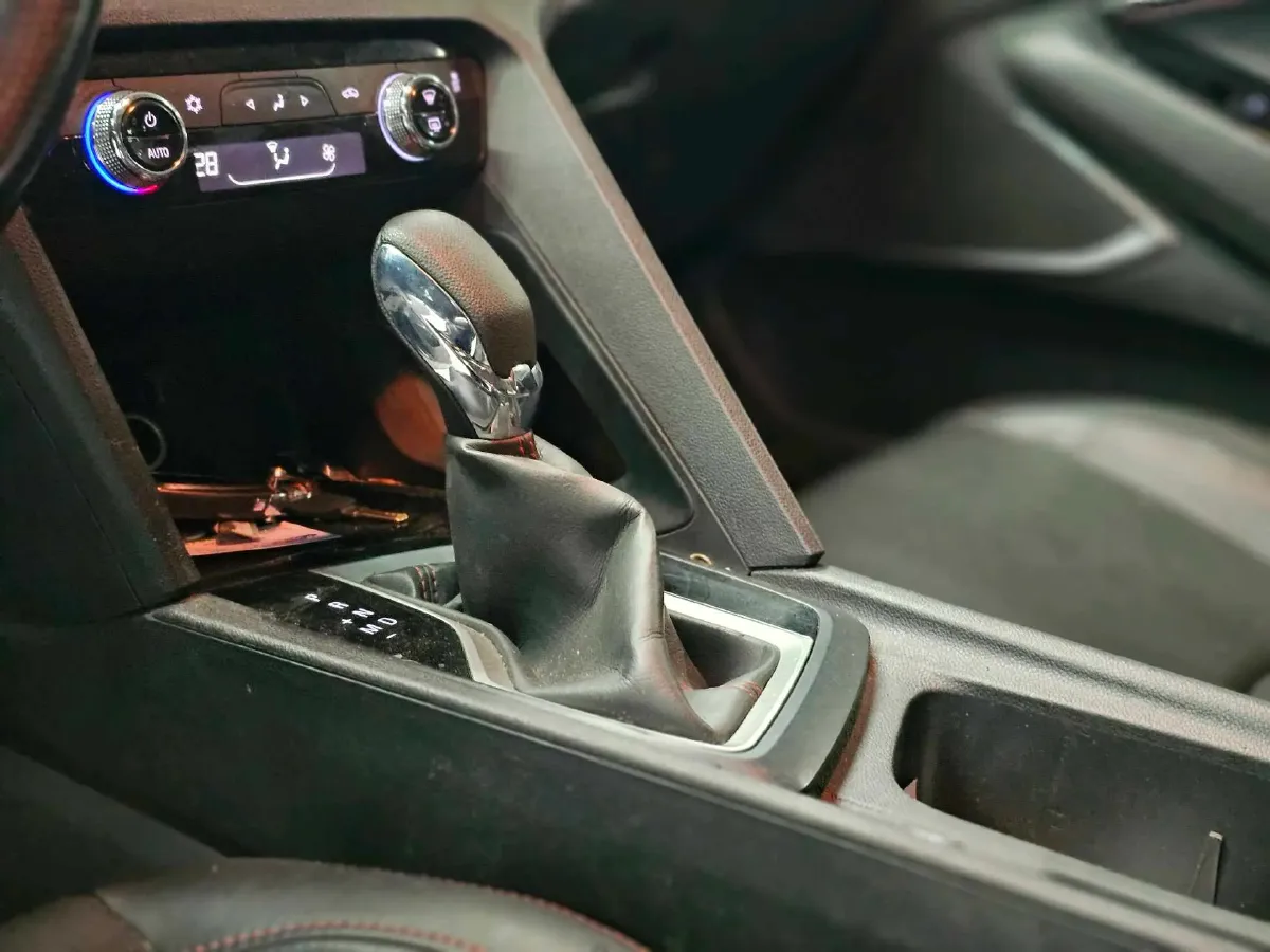 2020 Chevrolet Orlando 1.3T 163HP L3 6AT,autocango,china used car exporter,china ev exporter,chinese used car exporter,chinese used ev exporter