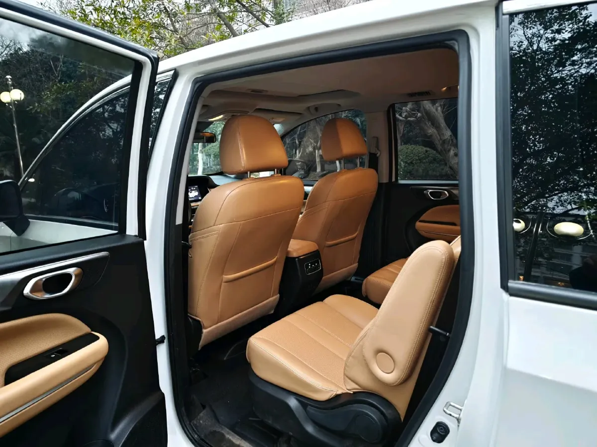 2023 GAC Trumpchi M6 1.5T 177HP L4 7DCT,autocango,china used car exporter,china ev exporter,chinese used car exporter,chinese used ev exporter