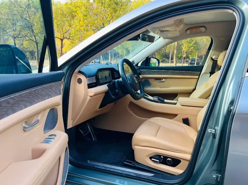 2022 Infiniti Q50L 2.0T 211HP L4 7AT,autocango,china used car exporter,china ev exporter,chinese used car exporter,chinese used ev exporter