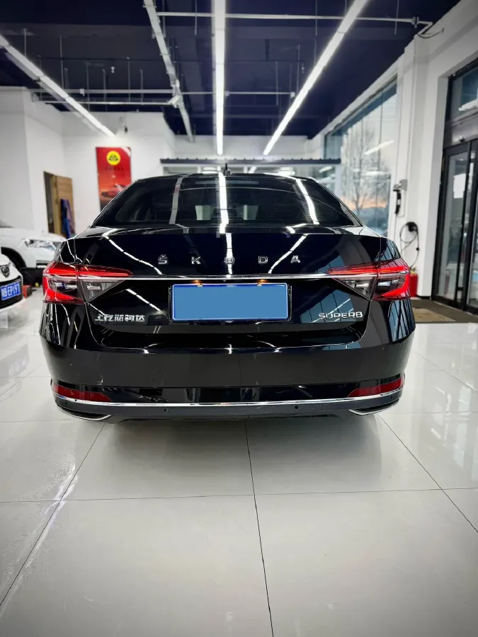 2023 Skoda Superb 1.4T 150HP L4 7DCT,autocango,china used car exporter,china ev exporter,chinese used car exporter,chinese used ev exporter