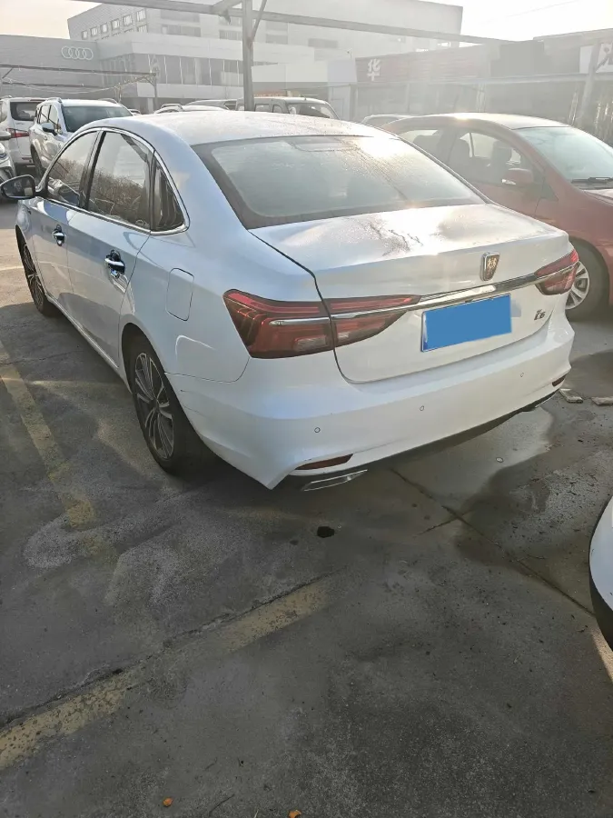 2020 Roewe i6 1.6L 125HP L4 CVT,autocango,china used car exporter,china ev exporter,chinese used car exporter,chinese used ev exporter