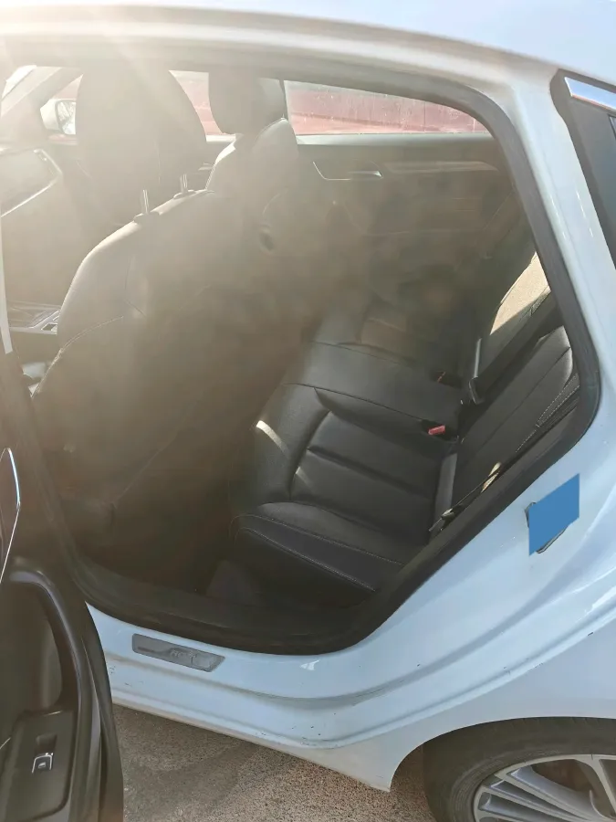 2020 Roewe i6 1.6L 125HP L4 CVT,autocango,china used car exporter,china ev exporter,chinese used car exporter,chinese used ev exporter