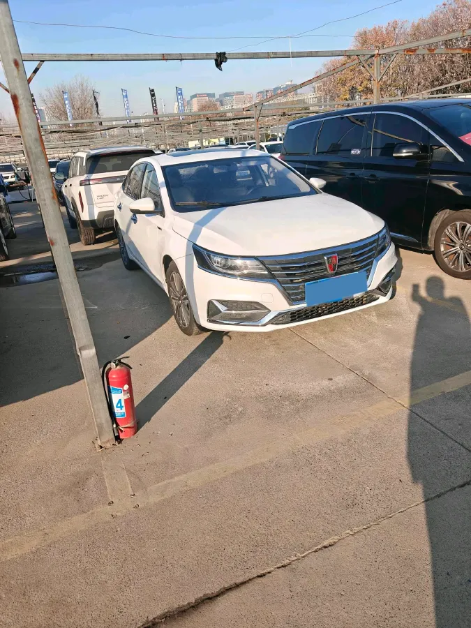 2020 Roewe i6 1.6L 125HP L4 CVT,autocango,china used car exporter,china ev exporter,chinese used car exporter,chinese used ev exporter