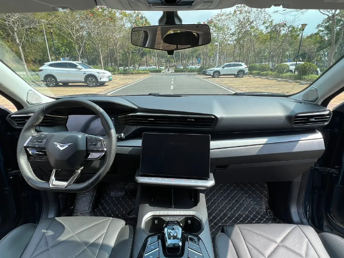 2023 Iveco DeYi 2.5T 122HP L4 6AT,autocango,china used car exporter,china ev exporter,chinese used car exporter,chinese used ev exporter