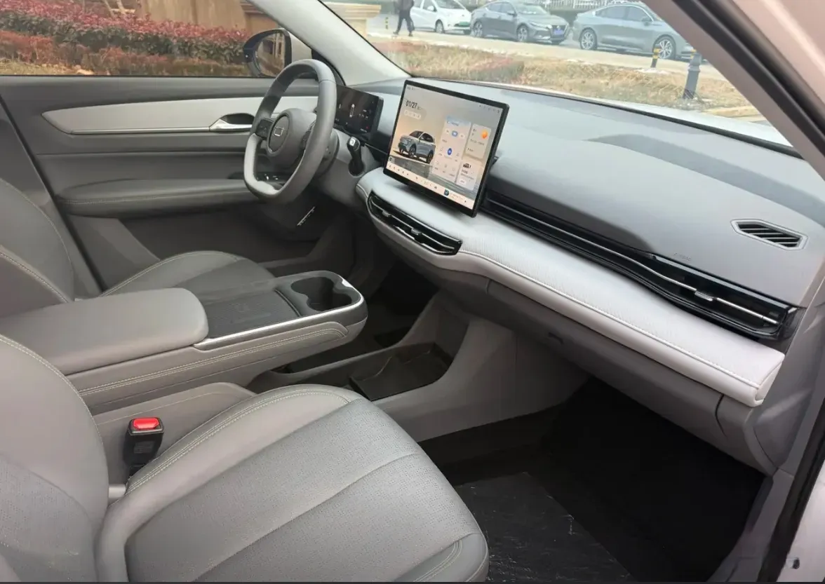 2025 Bestune YueYi 03 BEV 61.47KWH,autocango,china used car exporter,china ev exporter,chinese used car exporter,chinese used ev exporter