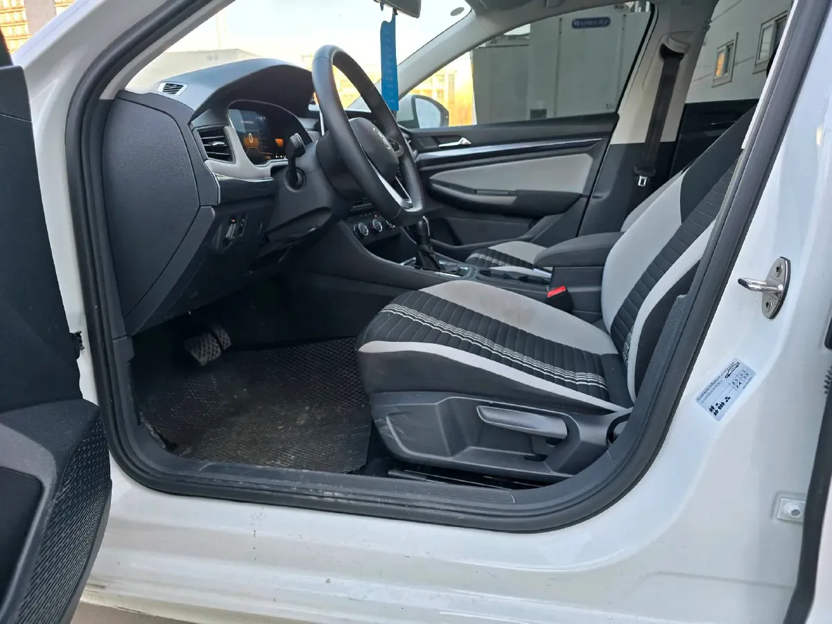 2023 Volkswagen Bora 1.2T 116HP L4 7DCT,autocango,china used car exporter,china ev exporter,chinese used car exporter,chinese used ev exporter