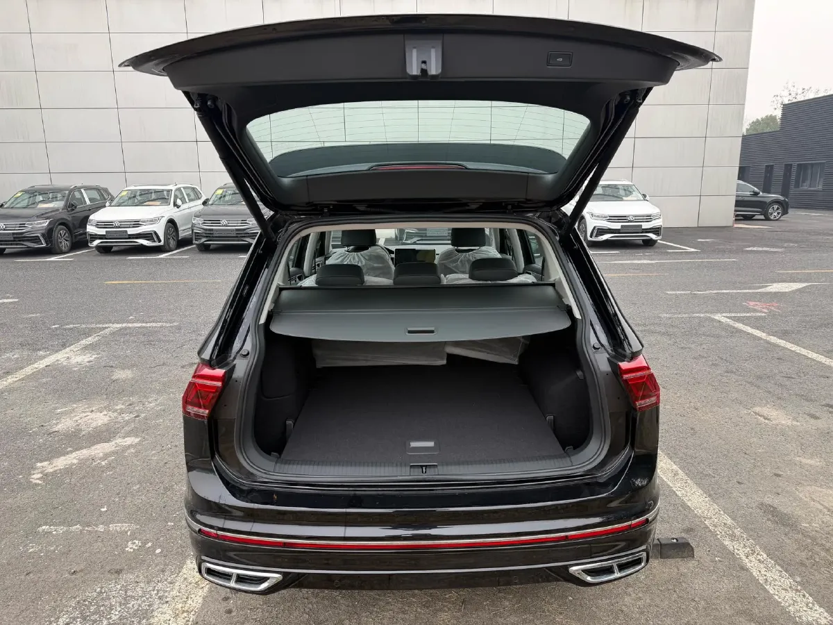 2023 Volkswagen Tiguan L 1.4T 150HP L4 6DCT PHEV 13KWH,autocango,china used car exporter,china ev exporter,chinese used car exporter,chinese used ev exporter