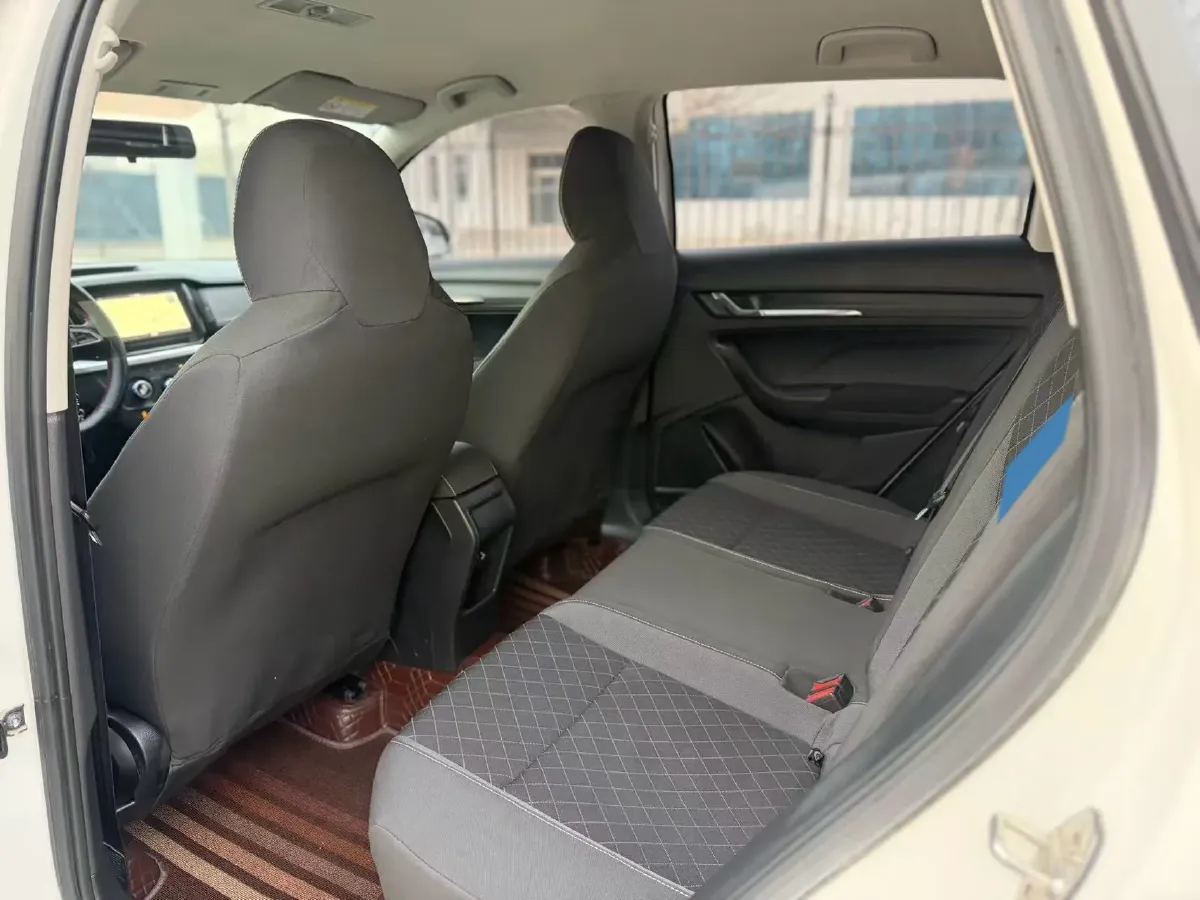 2020 Skoda Kamiq 1.5L 112HP L4 5MT,autocango,china used car exporter,china ev exporter,chinese used car exporter,chinese used ev exporter