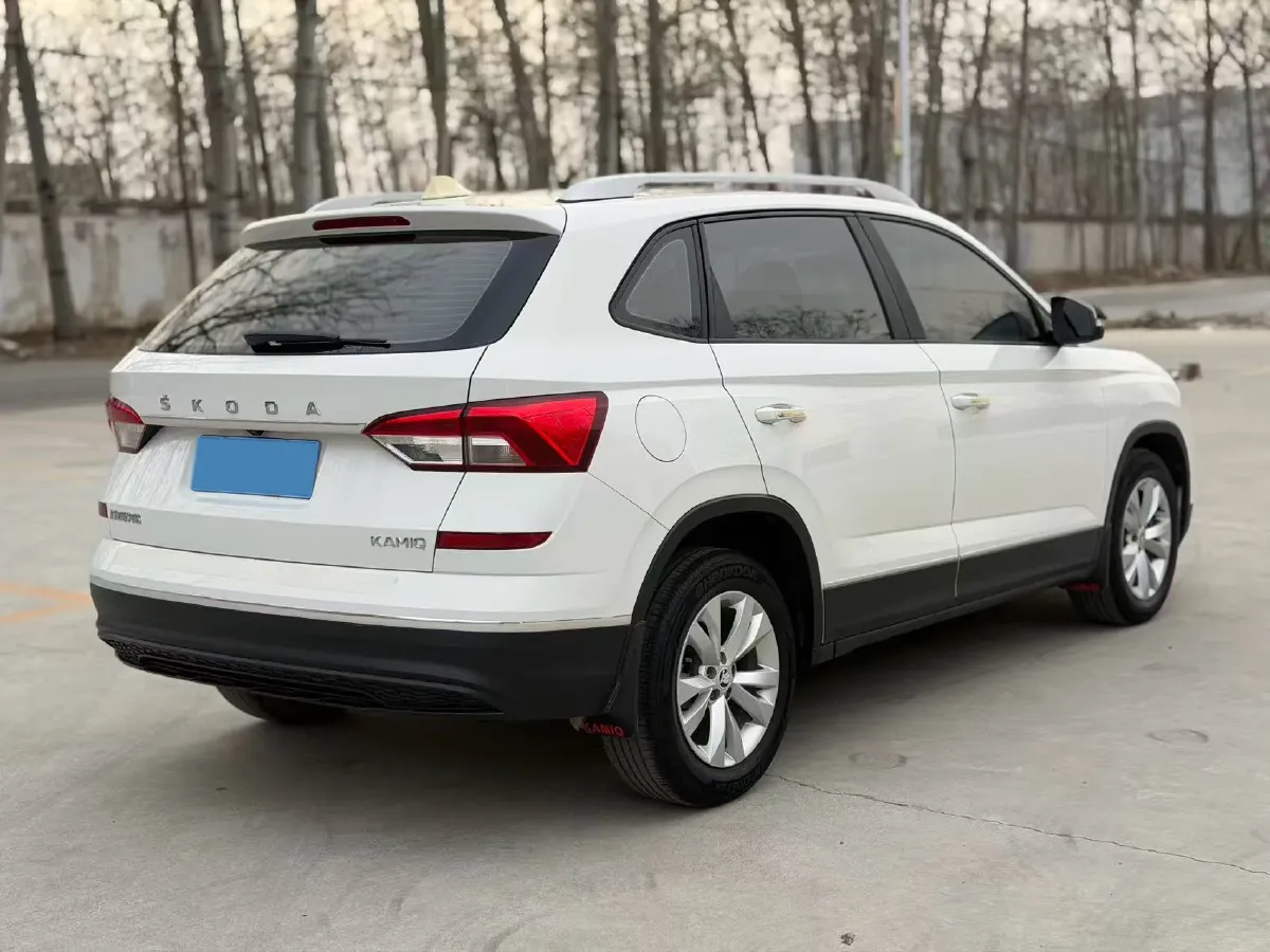 2020 Skoda Kamiq 1.5L 112HP L4 5MT,autocango,china used car exporter,china ev exporter,chinese used car exporter,chinese used ev exporter