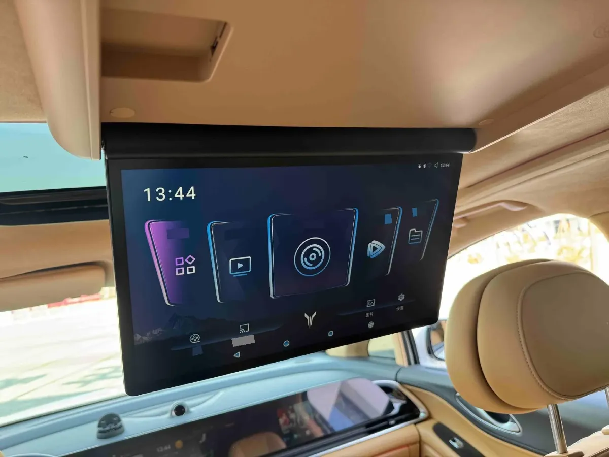 2024 Voyah Dream 1.5T 150HP L4 PHEV 43KWH,autocango,china used car exporter,china ev exporter,chinese used car exporter,chinese used ev exporter