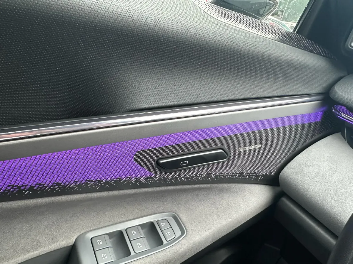 2025 LYNK&CO 08 EM-P 1.5T 163HP L4 3DHT PHEV 39.6KWH,autocango,china used car exporter,china ev exporter,chinese used car exporter,chinese used ev exporter