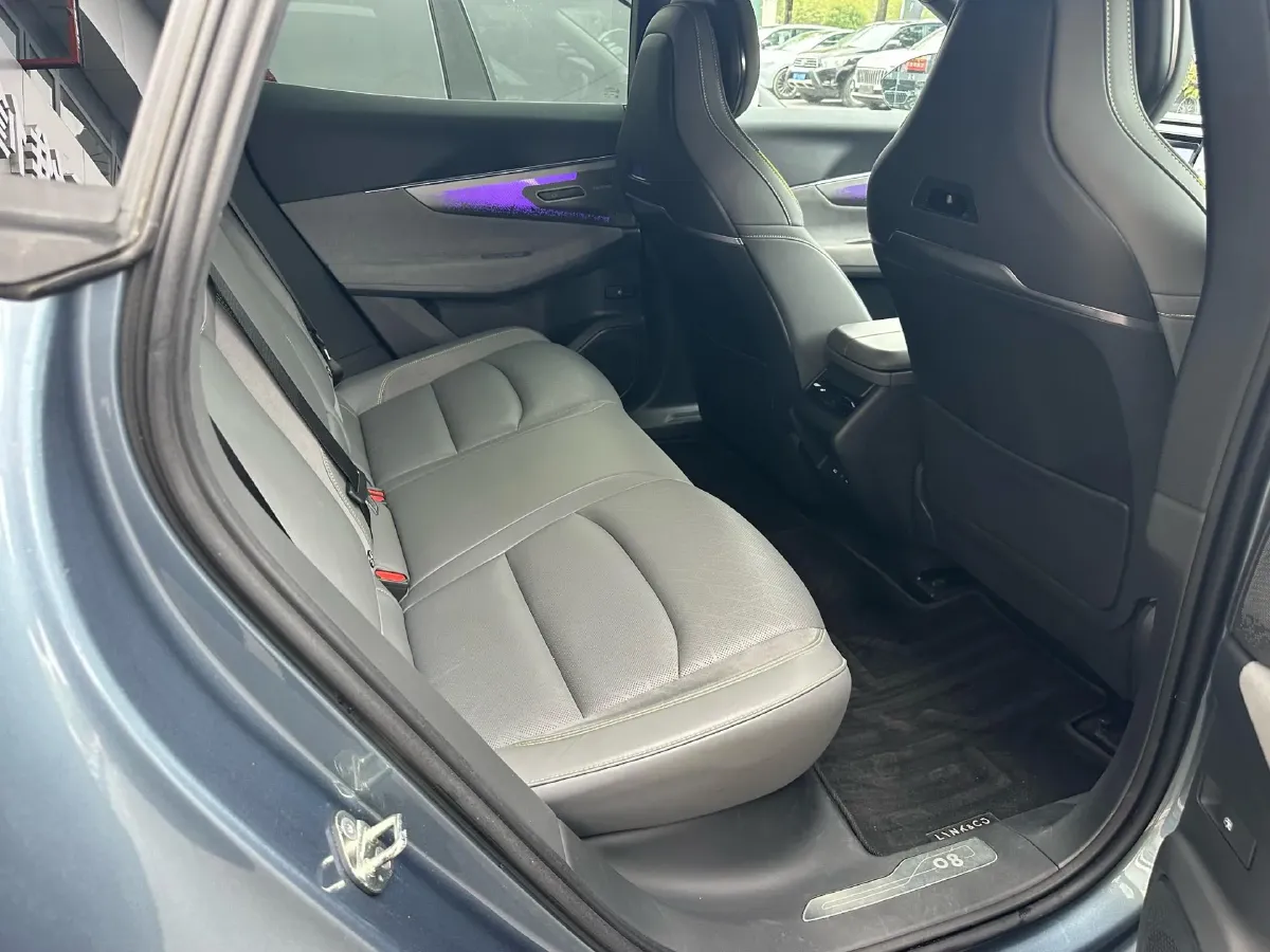 2025 LYNK&CO 08 EM-P 1.5T 163HP L4 3DHT PHEV 39.6KWH,autocango,china used car exporter,china ev exporter,chinese used car exporter,chinese used ev exporter