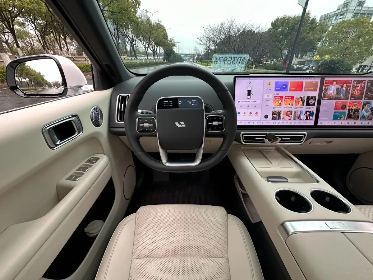 2025 Li L6 Range Extended 154HP L4 REEV,autocango,china used car exporter,china ev exporter,chinese used car exporter,chinese used ev exporter