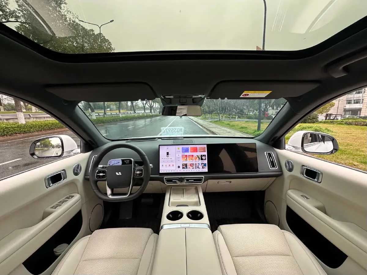 2025 Li L6 Range Extended 154HP L4 REEV,autocango,china used car exporter,china ev exporter,chinese used car exporter,chinese used ev exporter