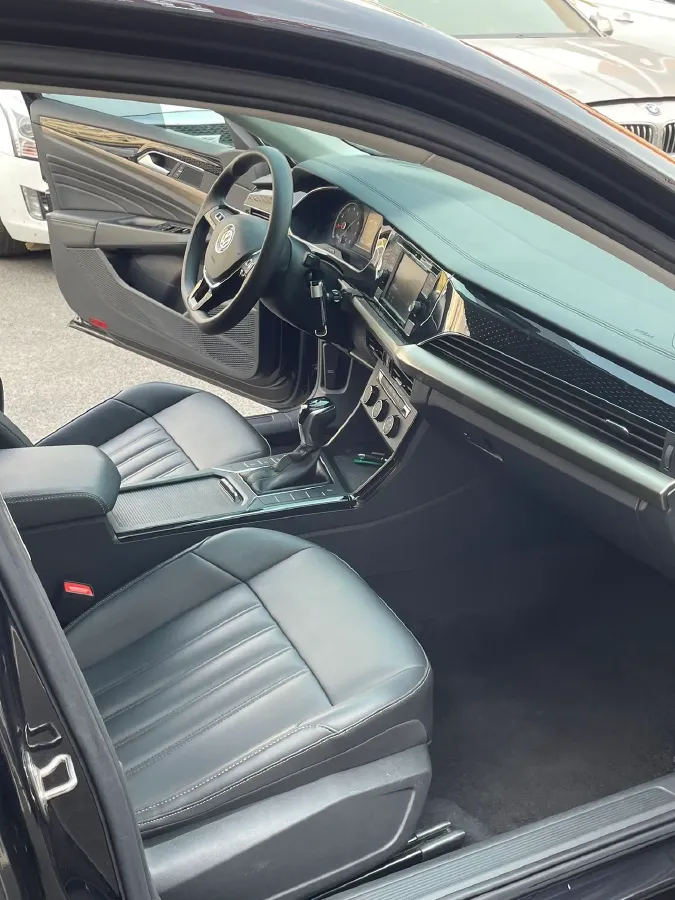 2019 Chevrolet Equinox 1.5T 180HP L4 6AT,autocango,china used car exporter,china ev exporter,chinese used car exporter,chinese used ev exporter