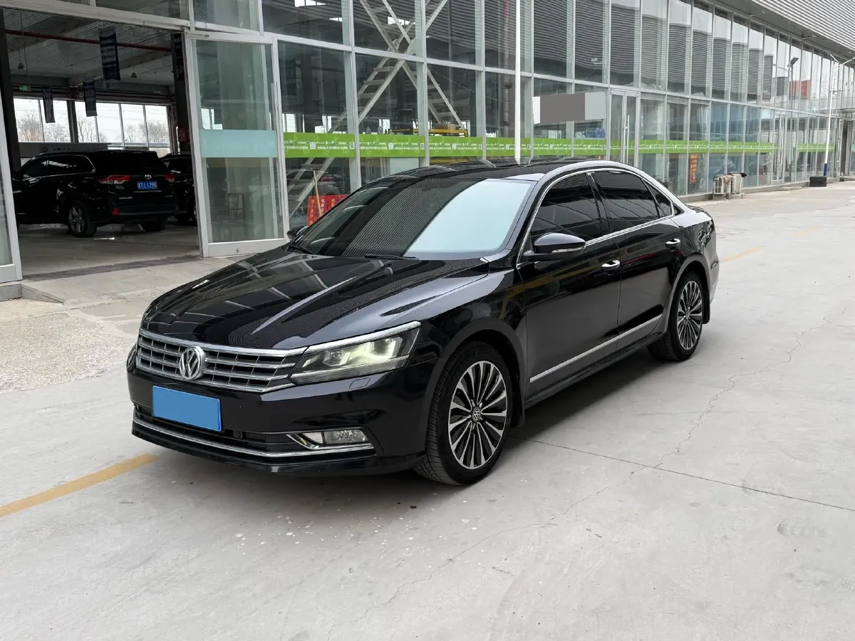2017 Volkswagen Passat 1.8T 180HP L4 7DCT,autocango,china used car exporter,china ev exporter,chinese used car exporter,chinese used ev exporter
