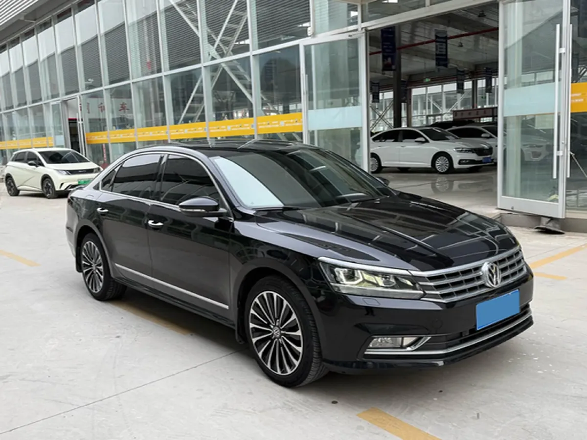 2017 Volkswagen Passat 1.8T 180HP L4 7DCT,autocango,china used car exporter,china ev exporter,chinese used car exporter,chinese used ev exporter