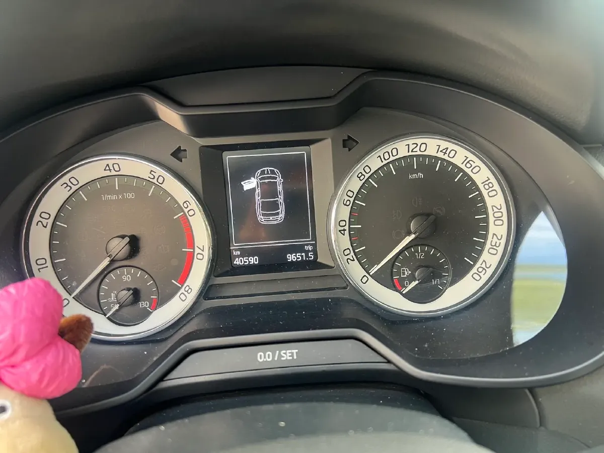 2020 Skoda Octavia 1.5L 113HP L4 6AT,autocango,china used car exporter,china ev exporter,chinese used car exporter,chinese used ev exporter