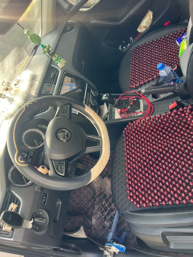 2020 Skoda Octavia 1.5L 113HP L4 6AT,autocango,china used car exporter,china ev exporter,chinese used car exporter,chinese used ev exporter