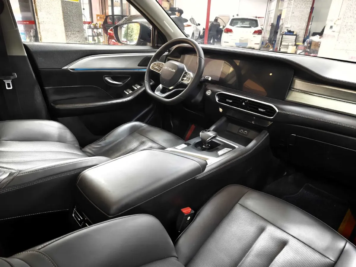 2021 Jetour X70 Plus 1.6T 197HP L4 7DCT,autocango,china used car exporter,china ev exporter,chinese used car exporter,chinese used ev exporter