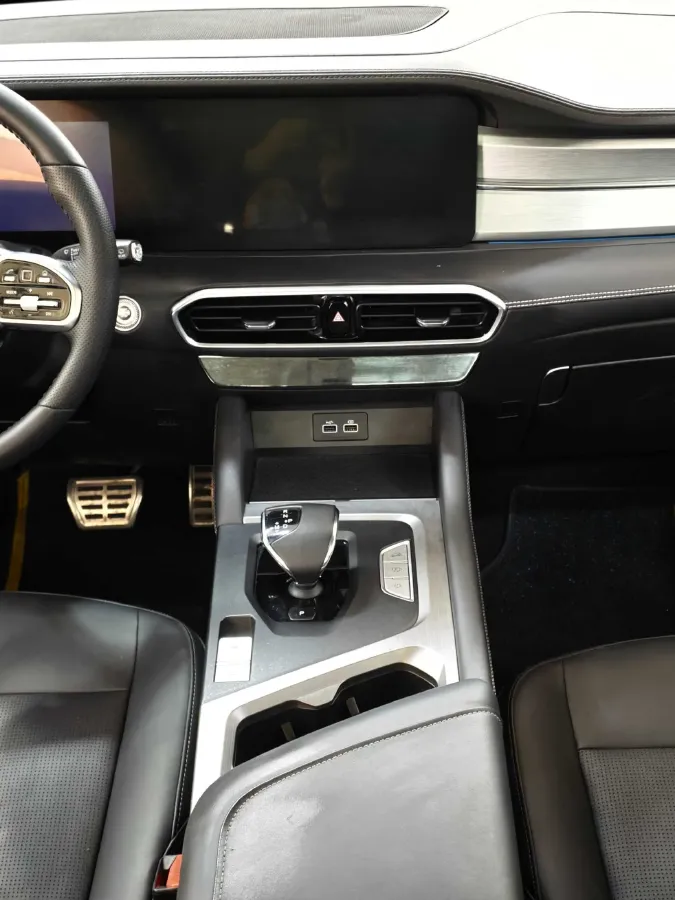 2021 Jetour X70 Plus 1.6T 197HP L4 7DCT,autocango,china used car exporter,china ev exporter,chinese used car exporter,chinese used ev exporter