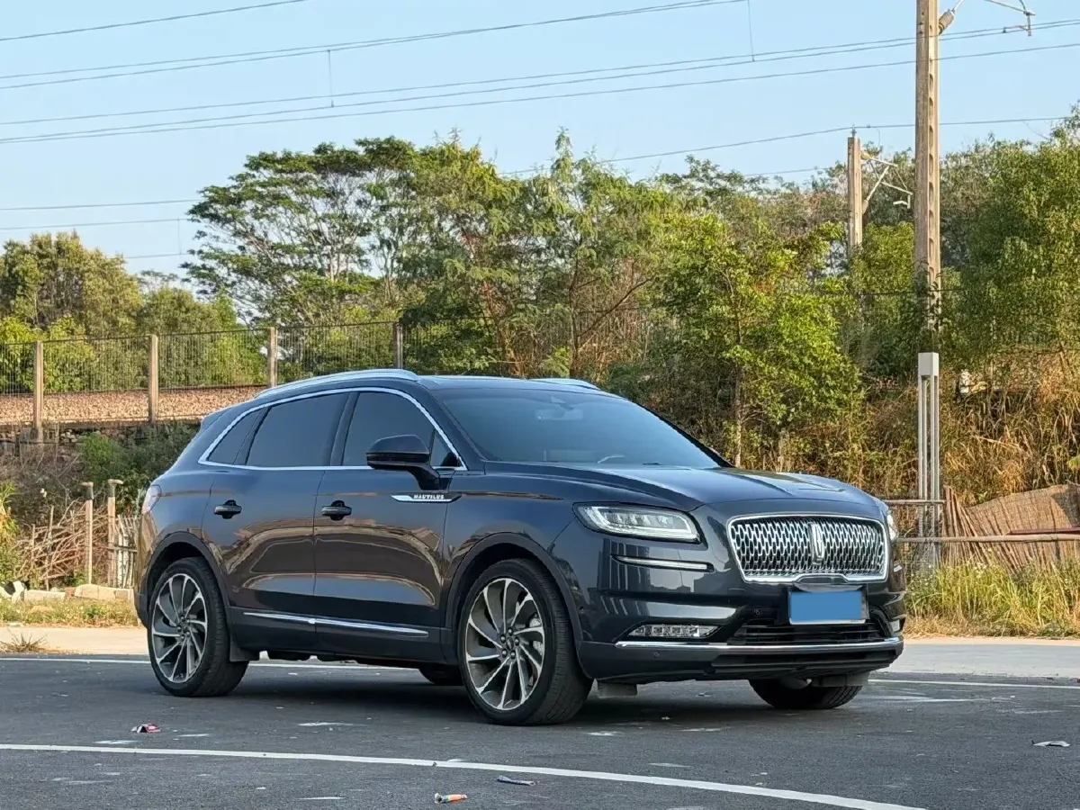 2022 Lincoln Nautilus 2.7T 322HP V6 8AT,autocango,china used car exporter,china ev exporter,chinese used car exporter,chinese used ev exporter