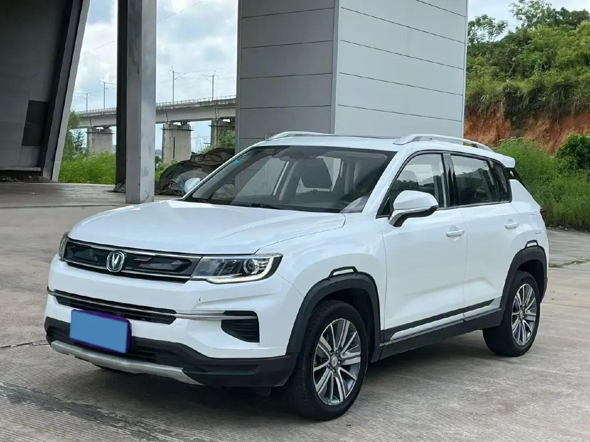 2019 ChangAn CS35 Plus 1.6L 128HP L4 6AT,autocango,china used car exporter,china ev exporter,chinese used car exporter,chinese used ev exporter