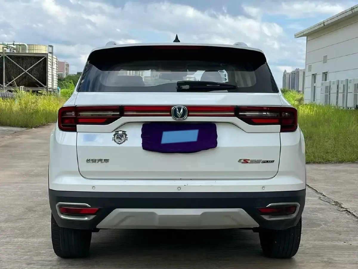 2019 ChangAn CS35 Plus 1.6L 128HP L4 6AT,autocango,china used car exporter,china ev exporter,chinese used car exporter,chinese used ev exporter