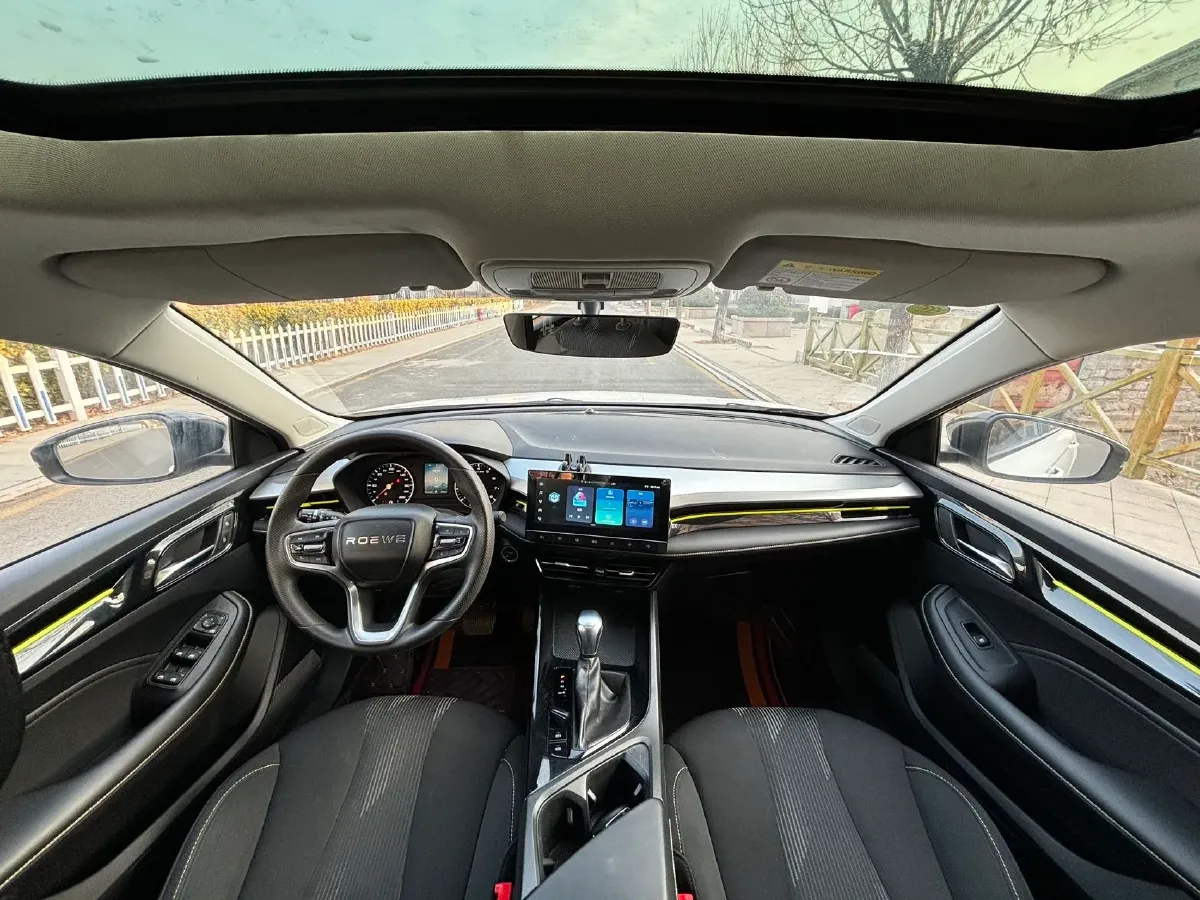 2021 Roewe i5 1.5L 120HP L4 CVT,autocango,china used car exporter,china ev exporter,chinese used car exporter,chinese used ev exporter