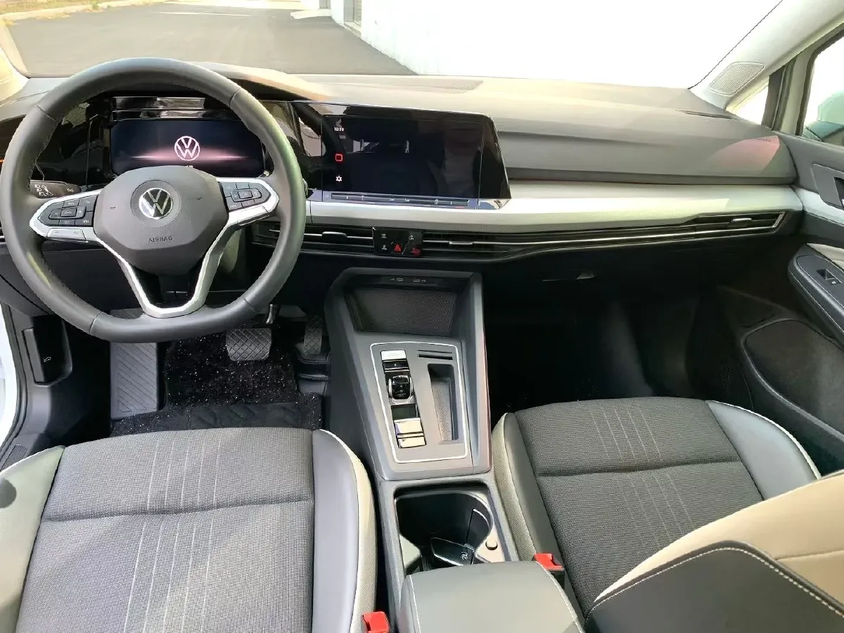 2021 Volkswagen Golf 1.4T 150HP L4 7DCT,autocango,china used car exporter,china ev exporter,chinese used car exporter,chinese used ev exporter