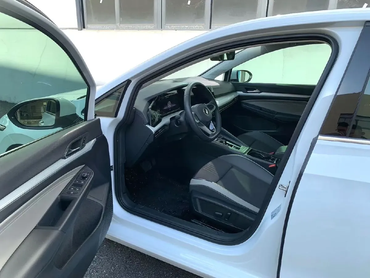 2021 Volkswagen Golf 1.4T 150HP L4 7DCT,autocango,china used car exporter,china ev exporter,chinese used car exporter,chinese used ev exporter