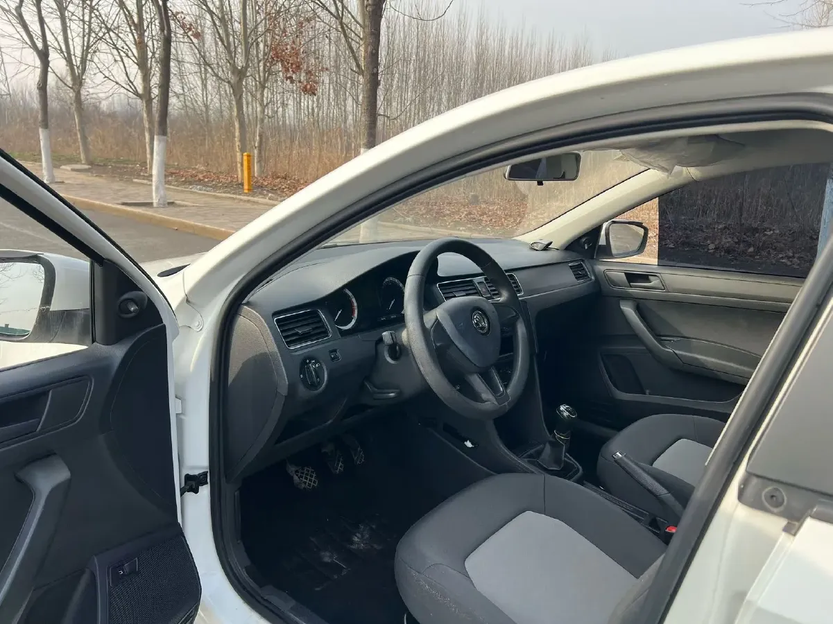 2018 Skoda Rapid 1.4L 90HP L4 5MT,autocango,china used car exporter,china ev exporter,chinese used car exporter,chinese used ev exporter