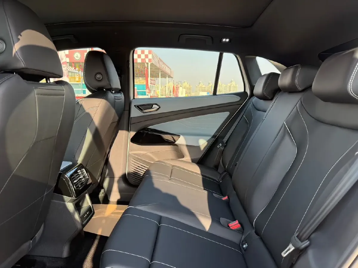 2025 Volkswagen ID.4 X BEV 52.8KWH,autocango,china used car exporter,china ev exporter,chinese used car exporter,chinese used ev exporter