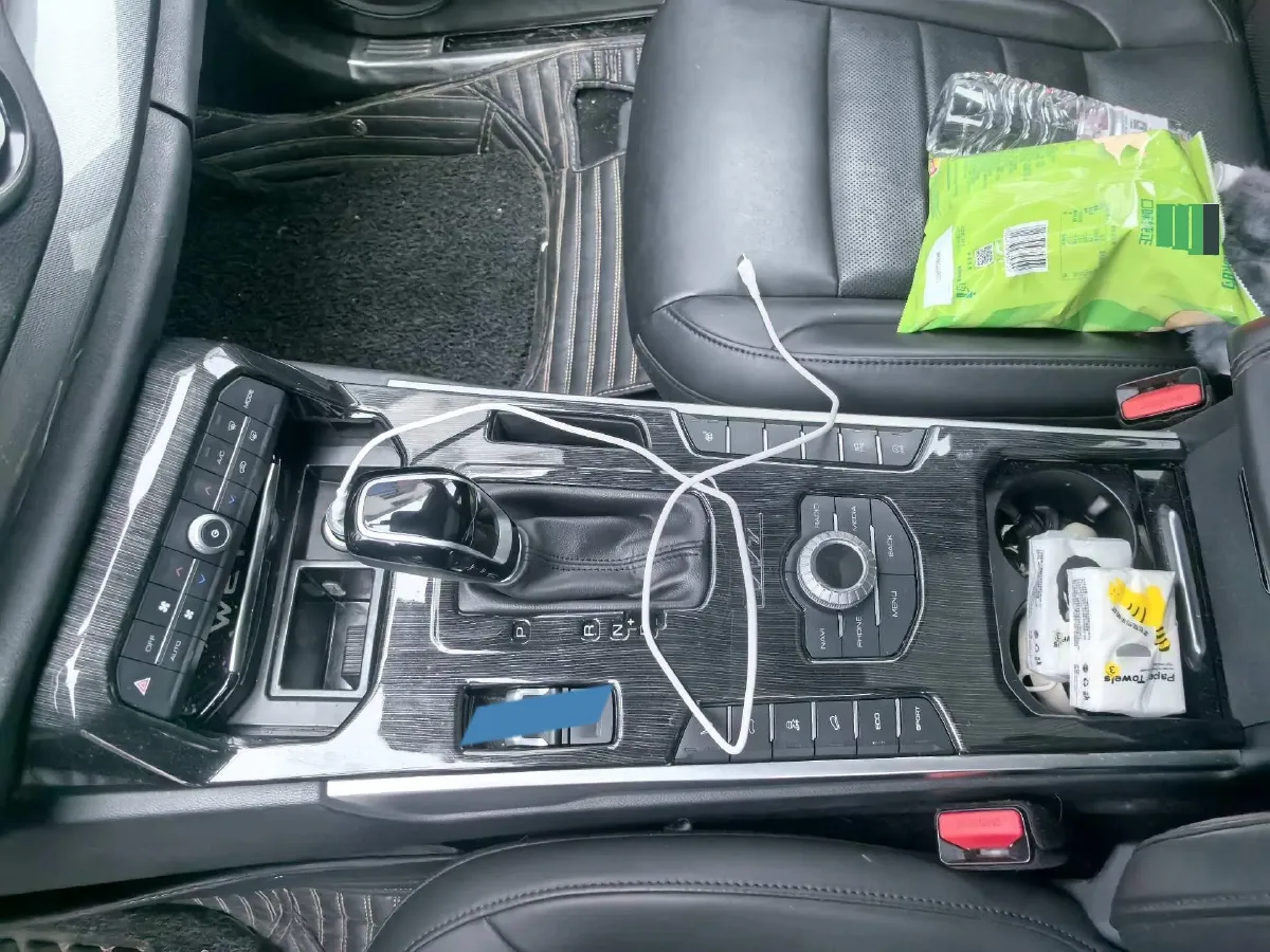 2017 WEY VV7 2.0T 234HP L4 7DCT,autocango,china used car exporter,china ev exporter,chinese used car exporter,chinese used ev exporter