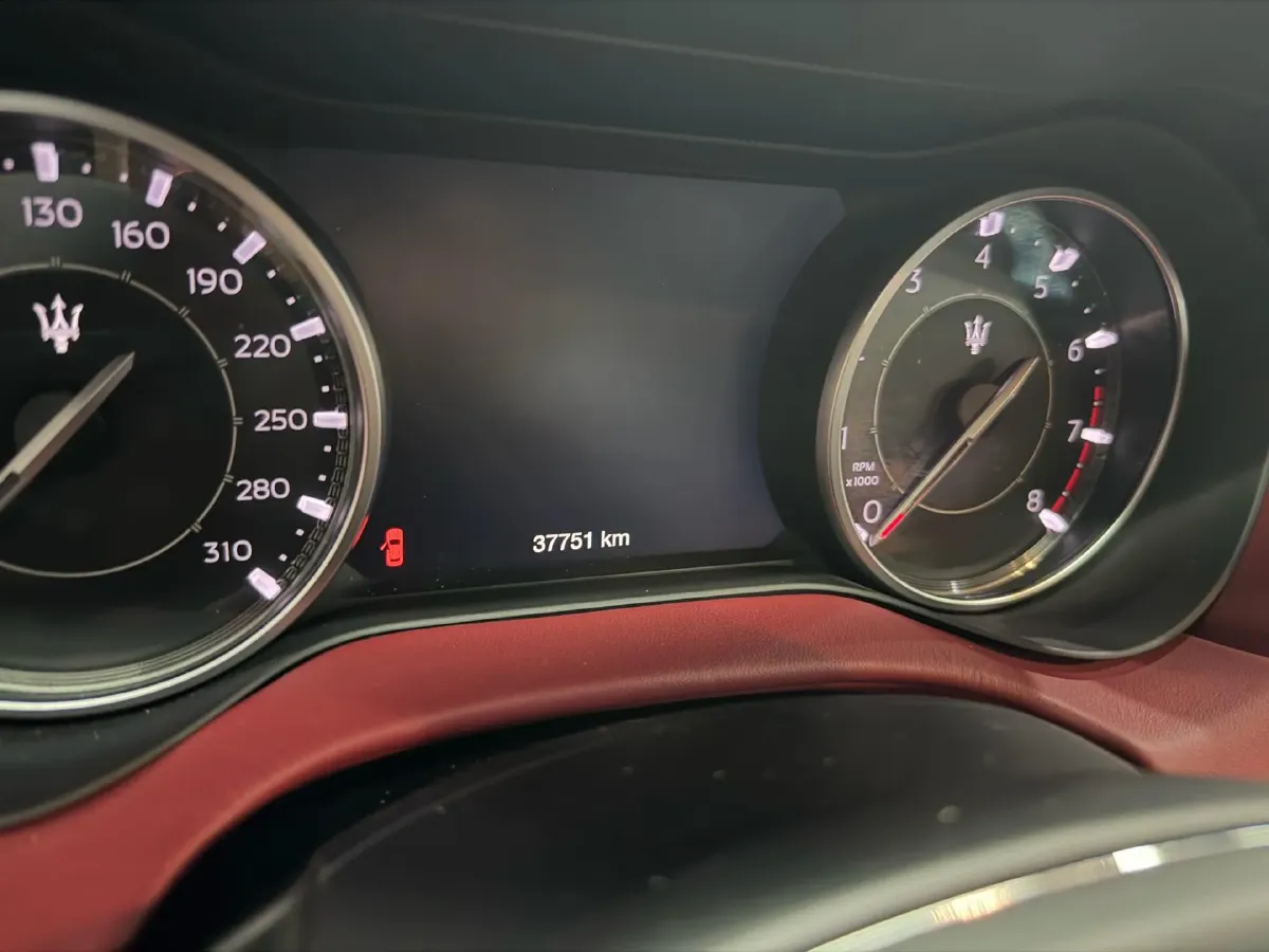 2022 Audi Q7 2.0T 245HP L4 8AT,autocango,china used car exporter,china ev exporter,chinese used car exporter,chinese used ev exporter