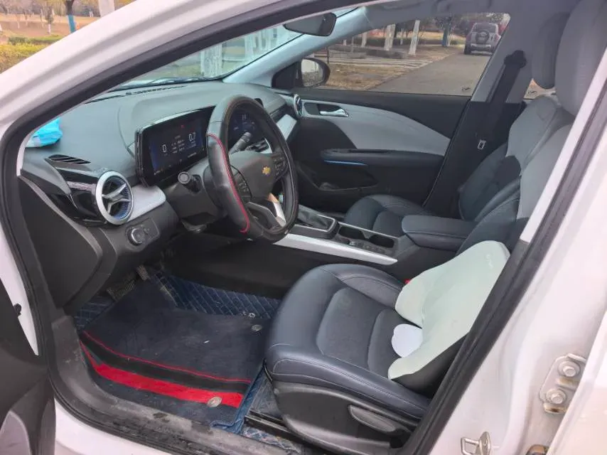 2024 Chevrolet Monza 1.5L 113HP L4 6DCT,autocango,china used car exporter,china ev exporter,chinese used car exporter,chinese used ev exporter